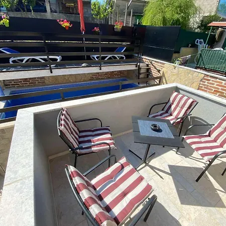 House Melina Διαμέρισμα Vižinada